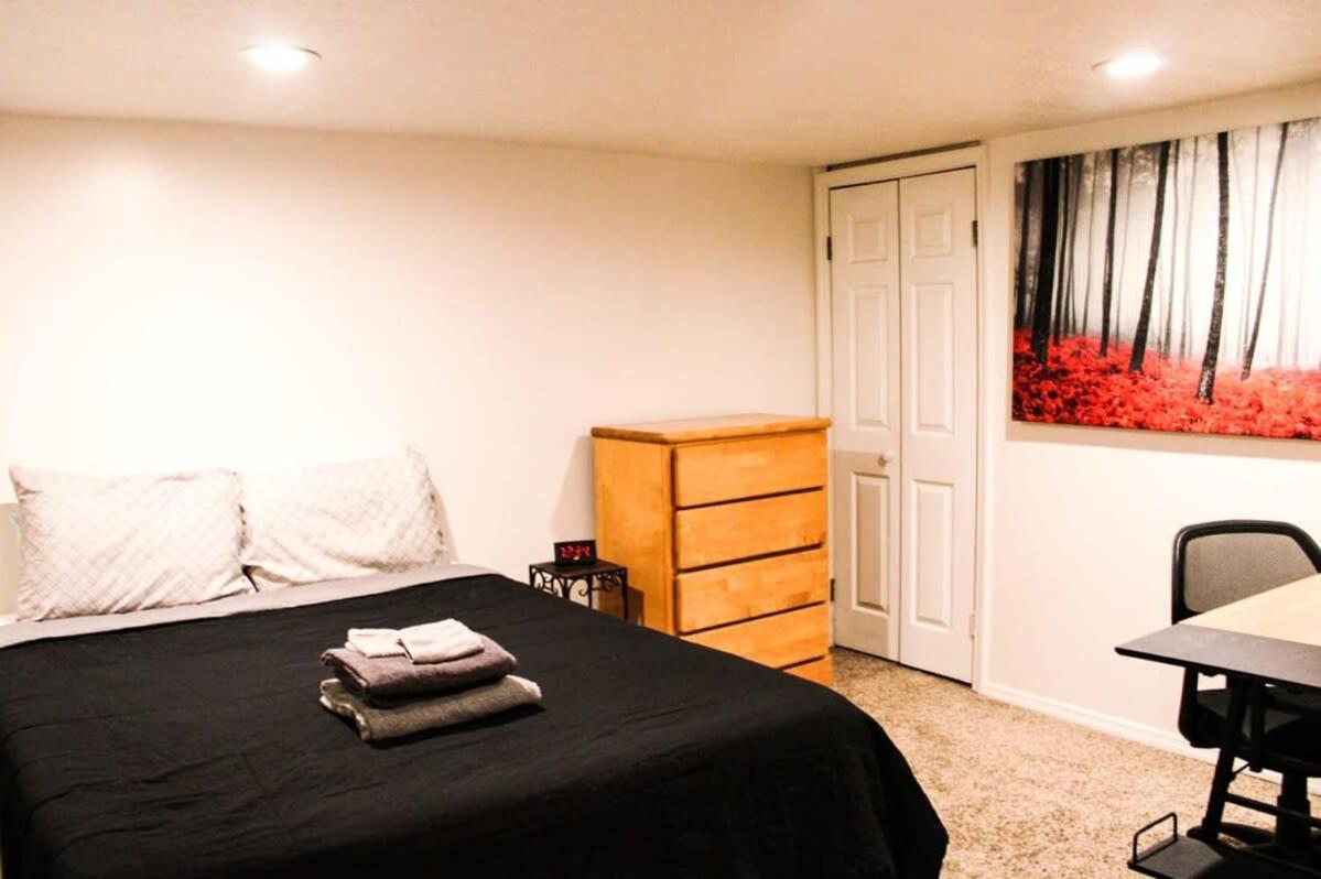 1 Bed Apt - Amazing Location 1 Block To Carson St Питсбърг Екстериор снимка