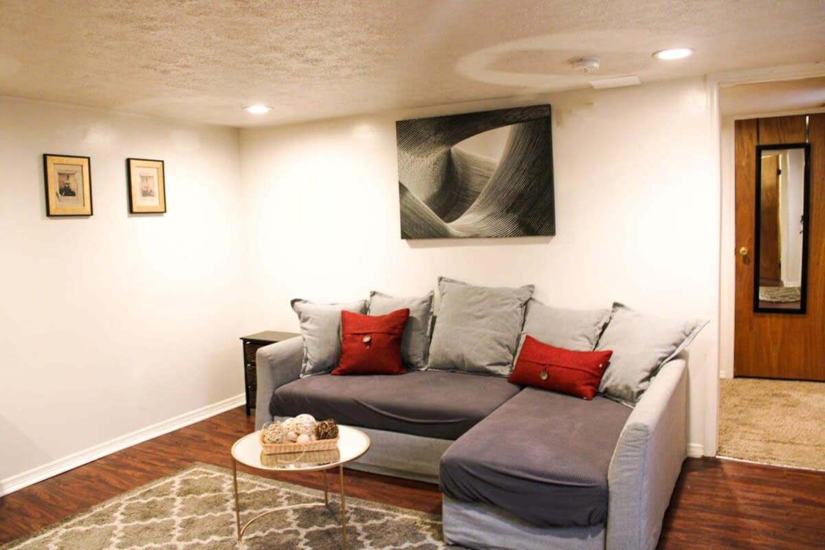 1 Bed Apt - Amazing Location 1 Block To Carson St Питсбърг Екстериор снимка